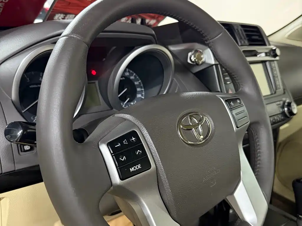 Toyota Prado (Import) — миниатюра 11