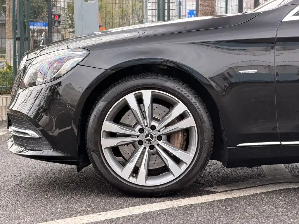 MERCEDES-BENZ S CLASS