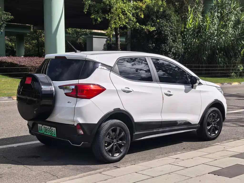BYD Yuan EV — миниатюра 6