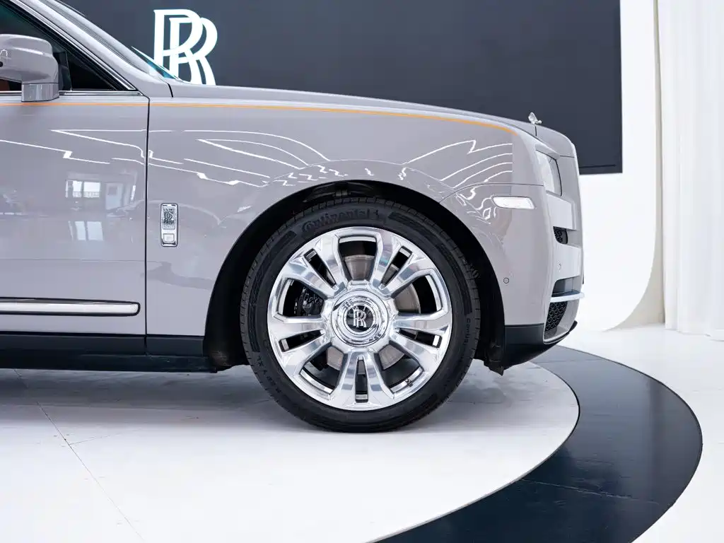 Rolls-Royce Cullinan — миниатюра 25
