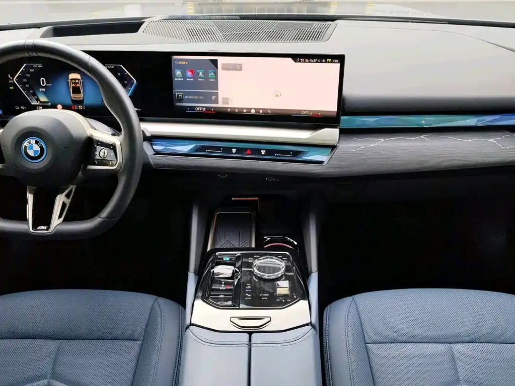 BMW i5 — миниатюра 8