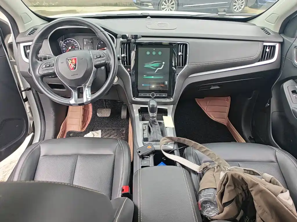 Roewe RX5 — миниатюра 10