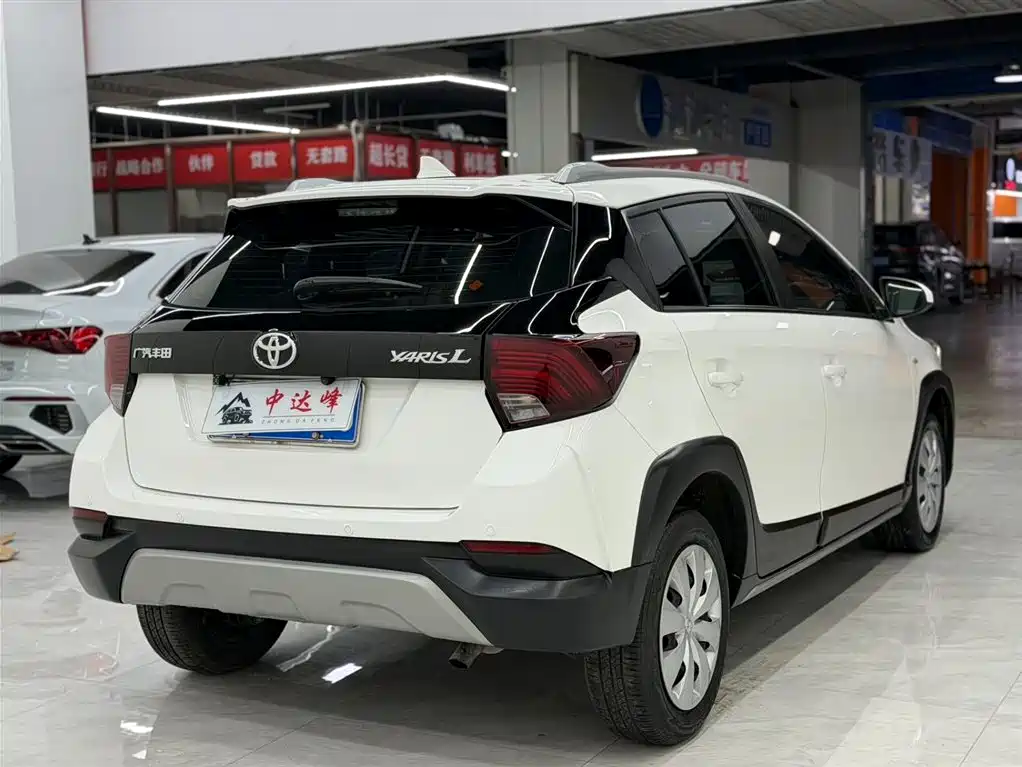 TOYOTA YARIS L ZHIXUAN