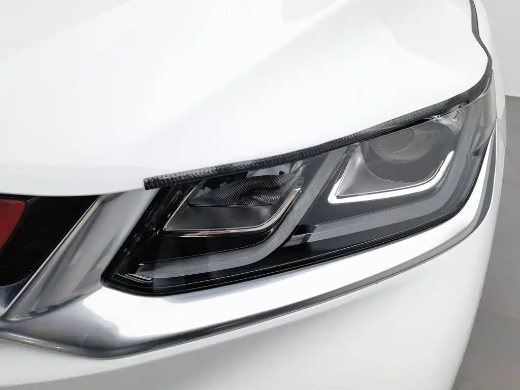 Geely Binyue — миниатюра 7