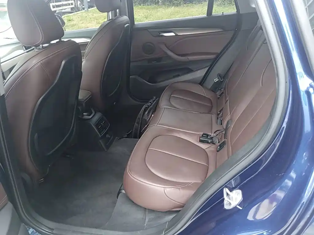 BMW X1 — миниатюра 13