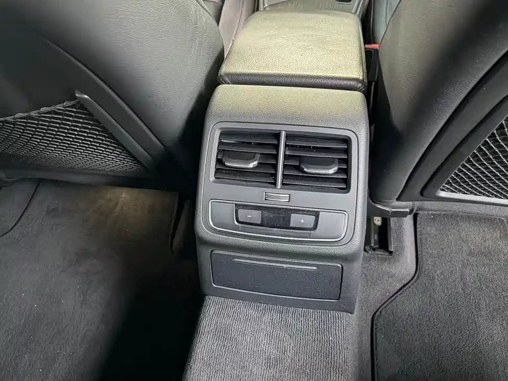 Audi A4L 2017 Plus 45 TFSI quattro