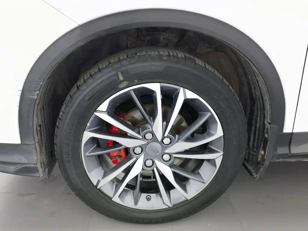 Geely Binyue — миниатюра 17