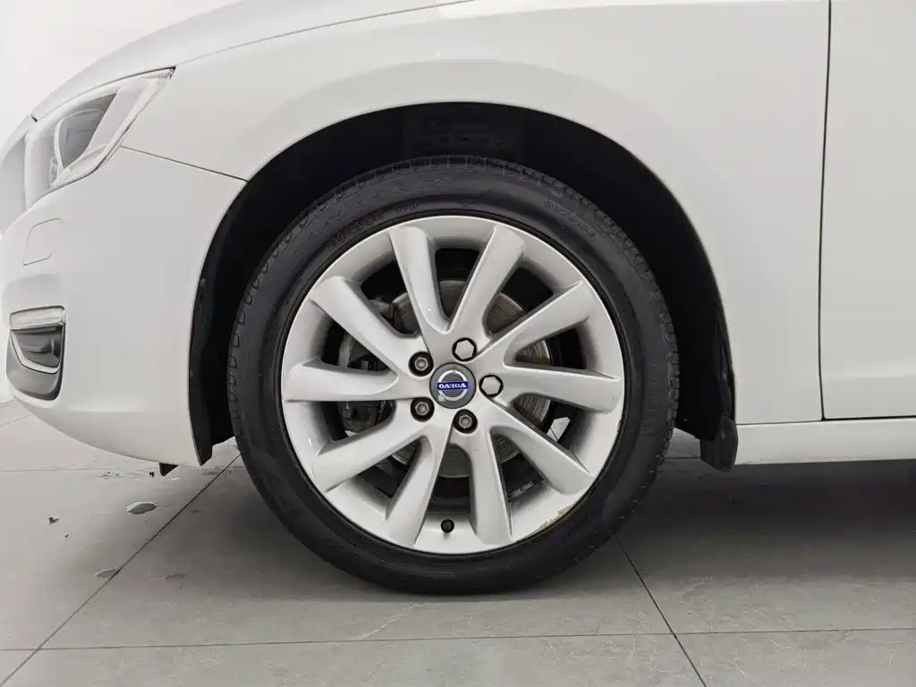 Volvo S60 — миниатюра 17