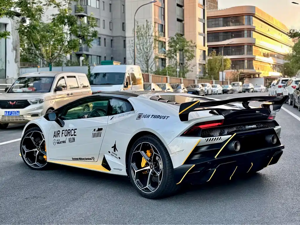 Lamborghini Huracán — миниатюра 11