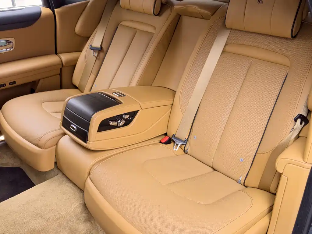 Rolls-Royce Ghost — миниатюра 30