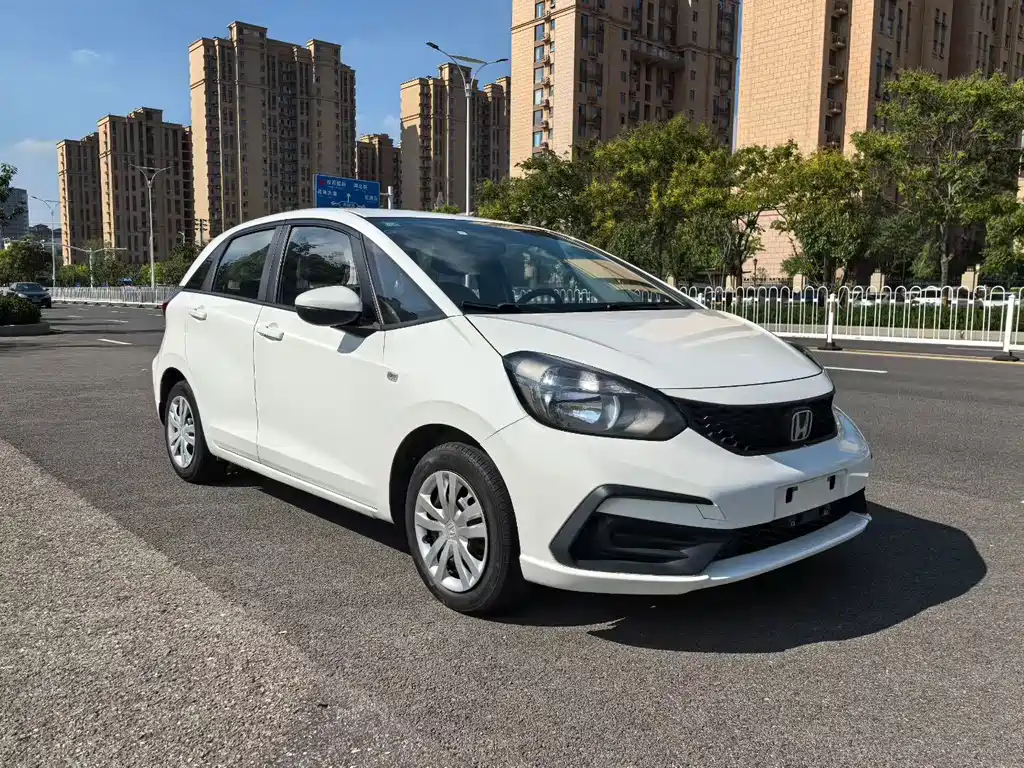 Honda Fit - фото 2