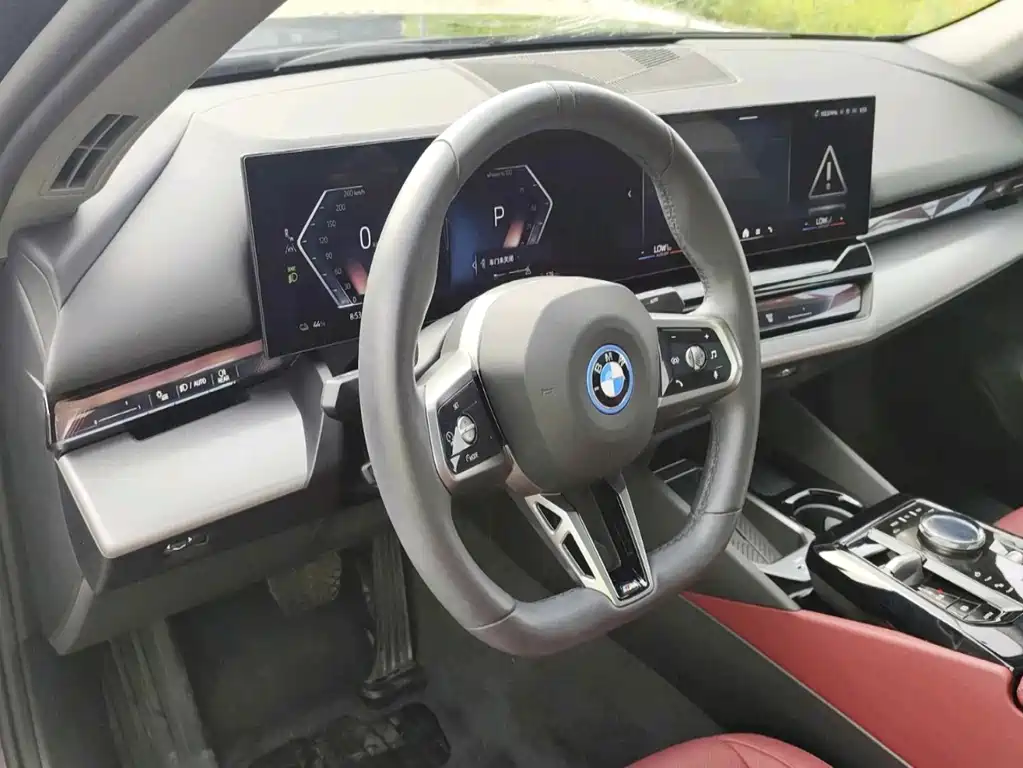 BMW i5 — миниатюра 7