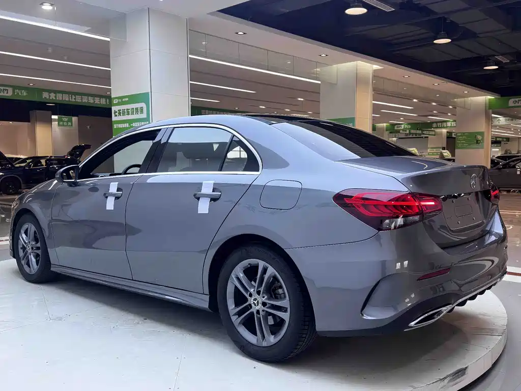Mercedes-Benz A-Class — миниатюра 6