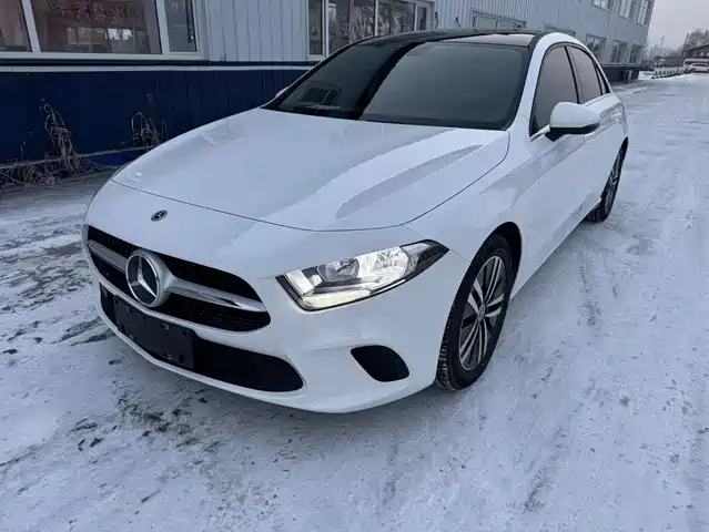 MERCEDES-BENZ A CLASS