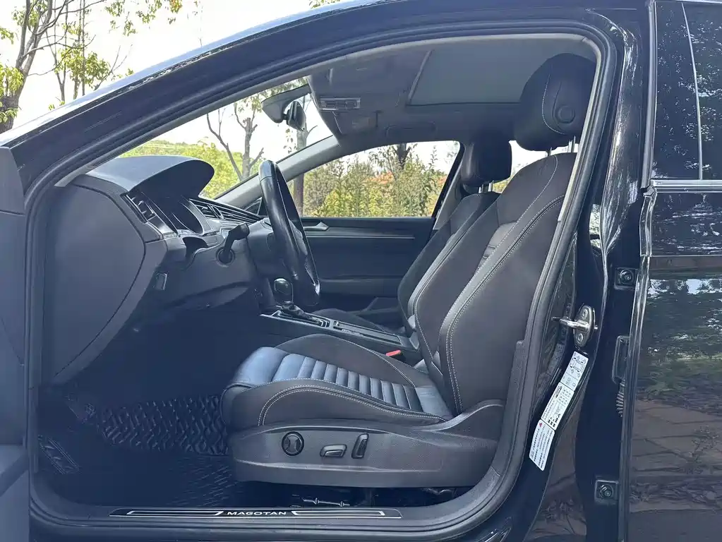Volkswagen Magotan — миниатюра 4