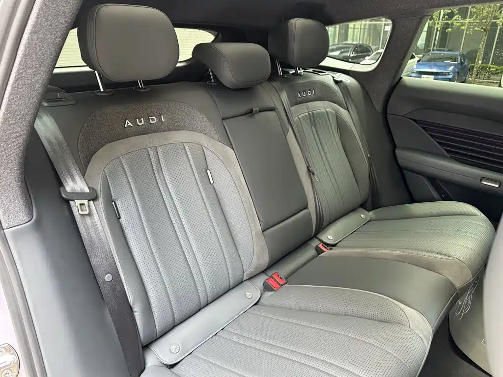 Ауди Ауди. Audi E5 Sportback — миниатюра 8