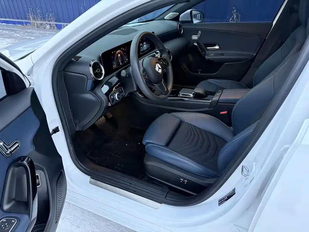 MERCEDES-BENZ A CLASS