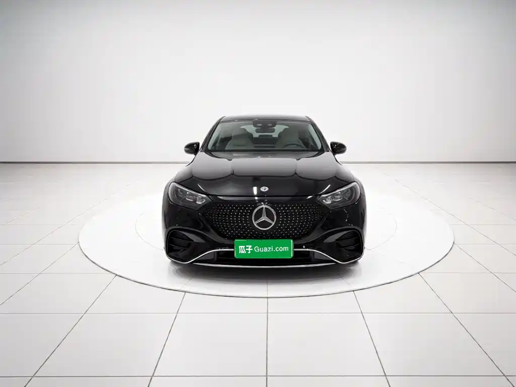 Mercedes-Benz EQE SUV — миниатюра 2