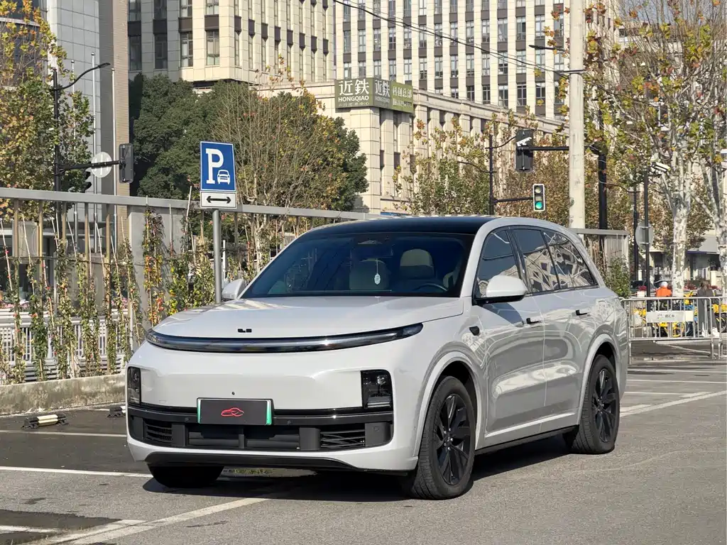 Li Auto IDEAL L8