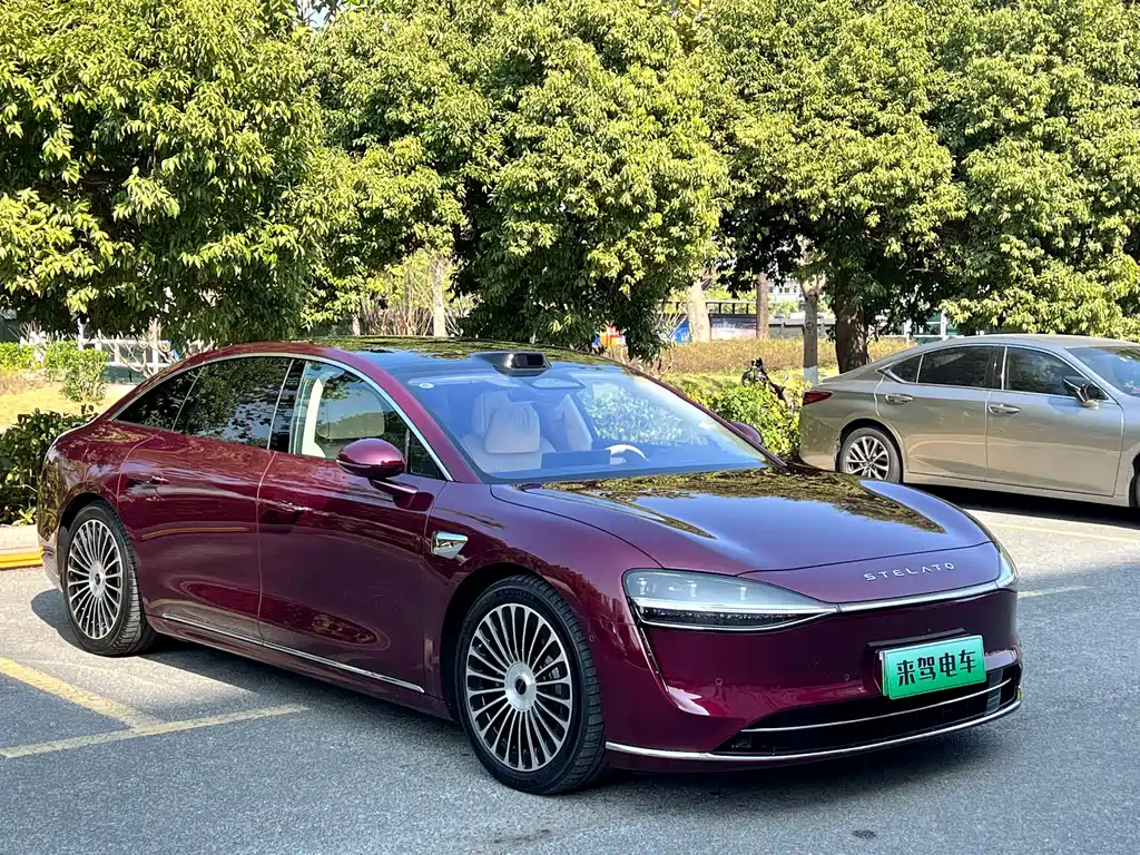 AITO ENJOY THE WORLD S9