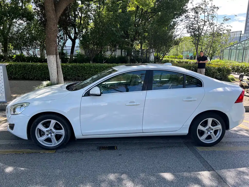 Volvo S60 2013 T5