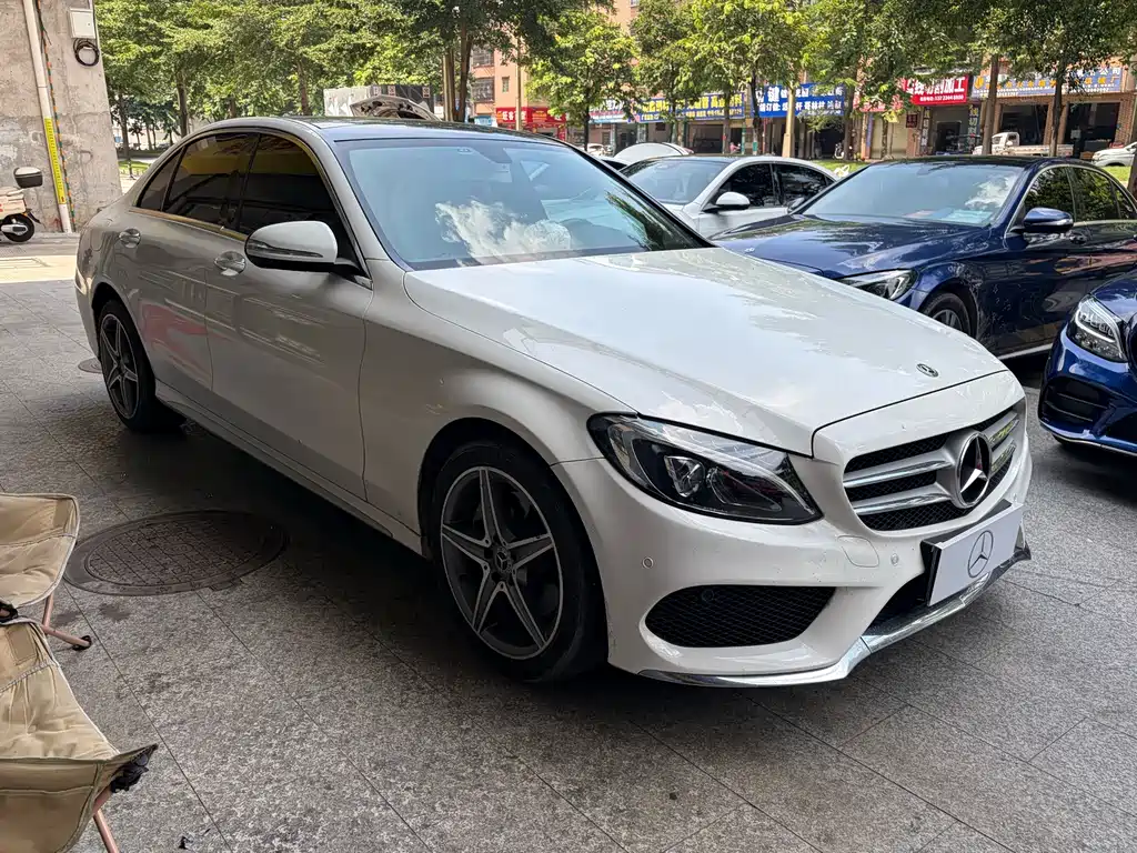 Mercedes-Benz C-Class — миниатюра 3
