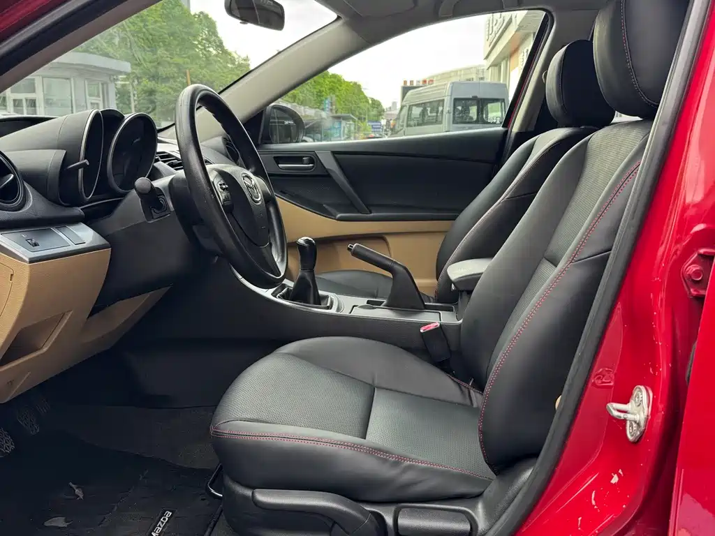 Mazda 3 (Import) — миниатюра 6