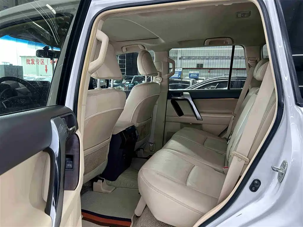 Toyota Land Cruiser Prado 2016 3.5L AT TX-L