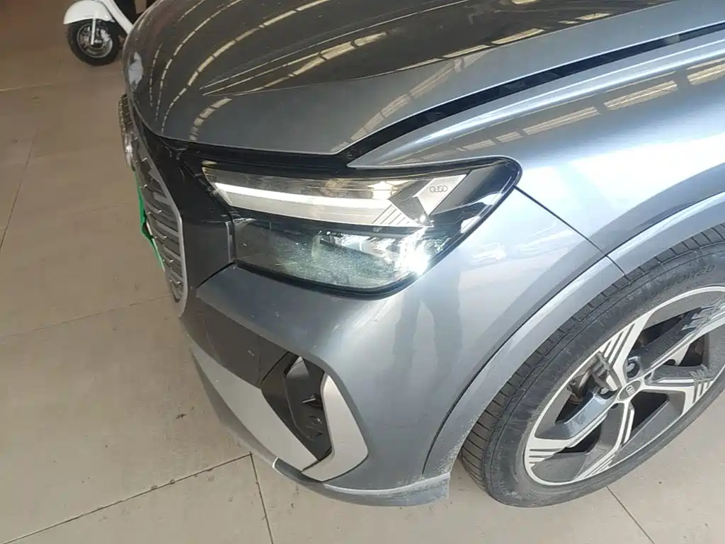 Audi Q4 e-tron — миниатюра 24