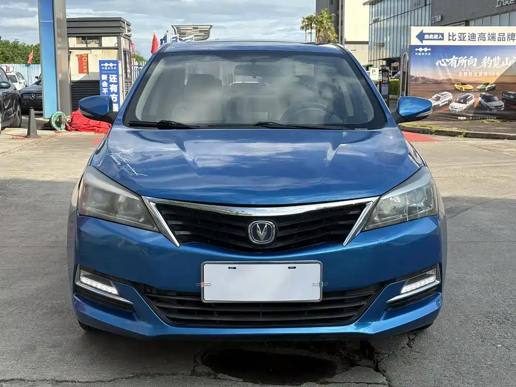 Changan V7 — миниатюра 2