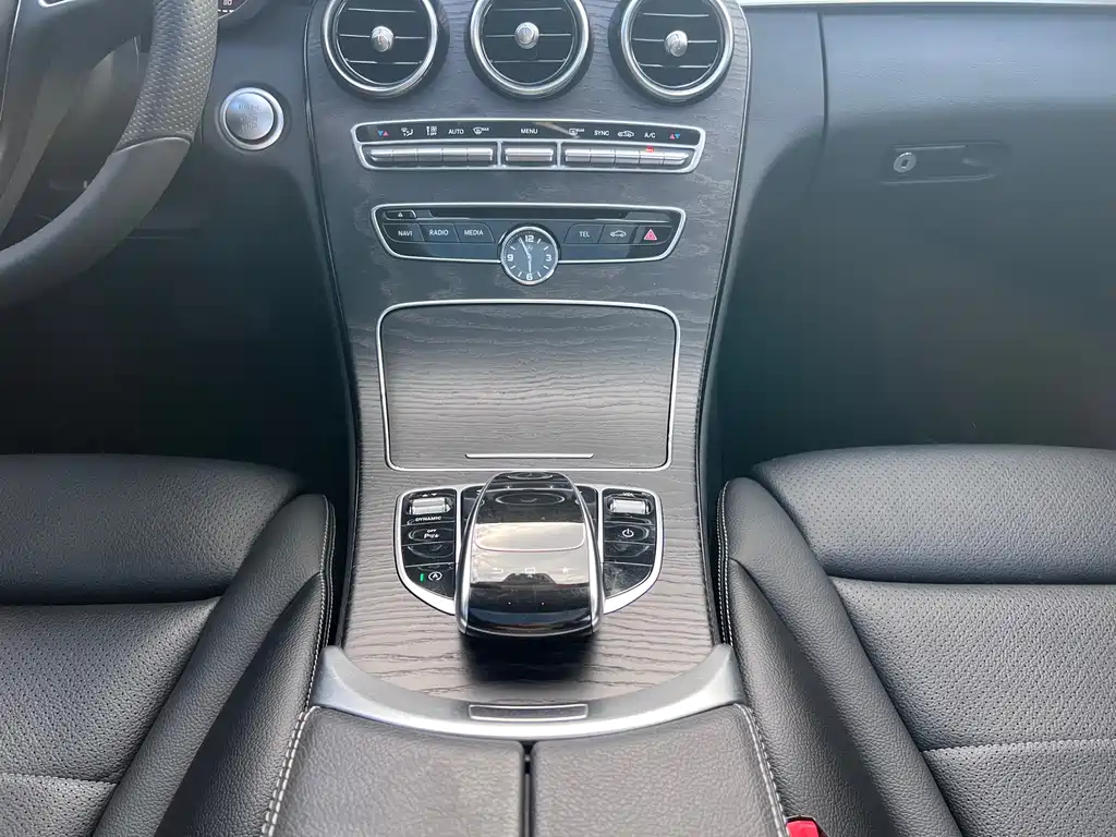 Mercedes-Benz C-Class — миниатюра 17