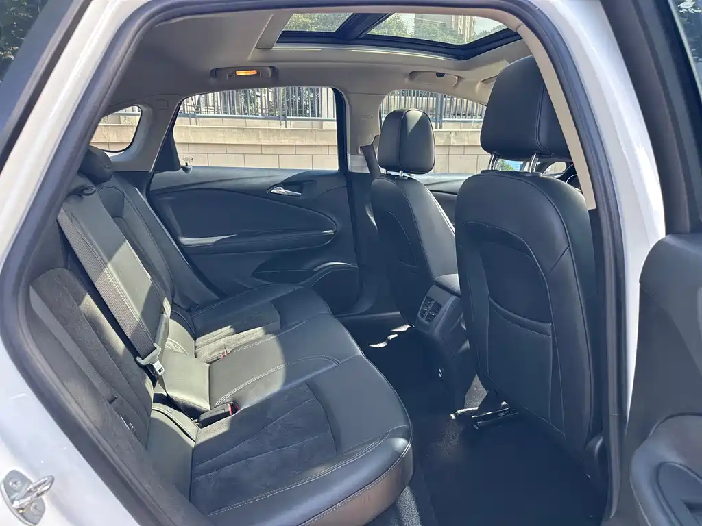 Buick Verano — миниатюра 11