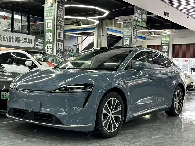 HONGMENG ZHIXING WISDOM WORLD R7 2024