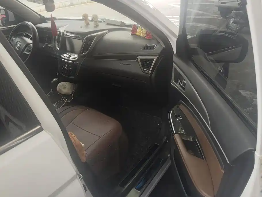 Changan CS75 — миниатюра 8