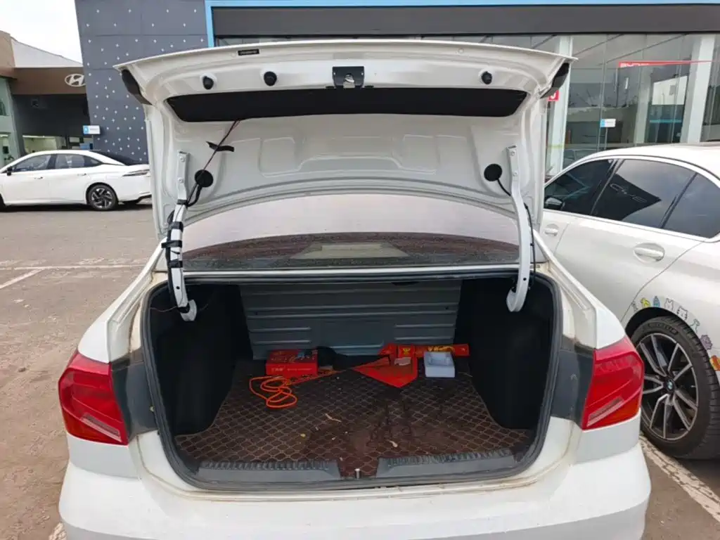 Volkswagen Jetta — миниатюра 19