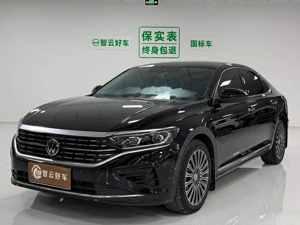 Volkswagen Passat 2024