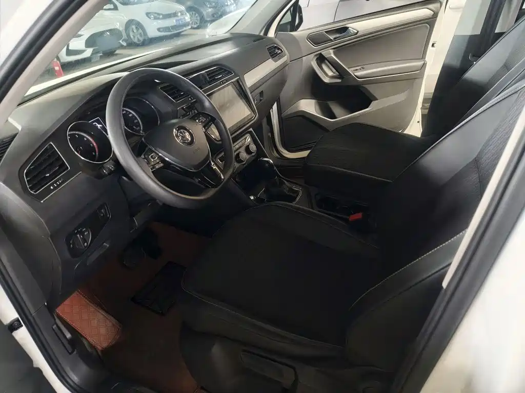 Volkswagen Tiguan L — миниатюра 13