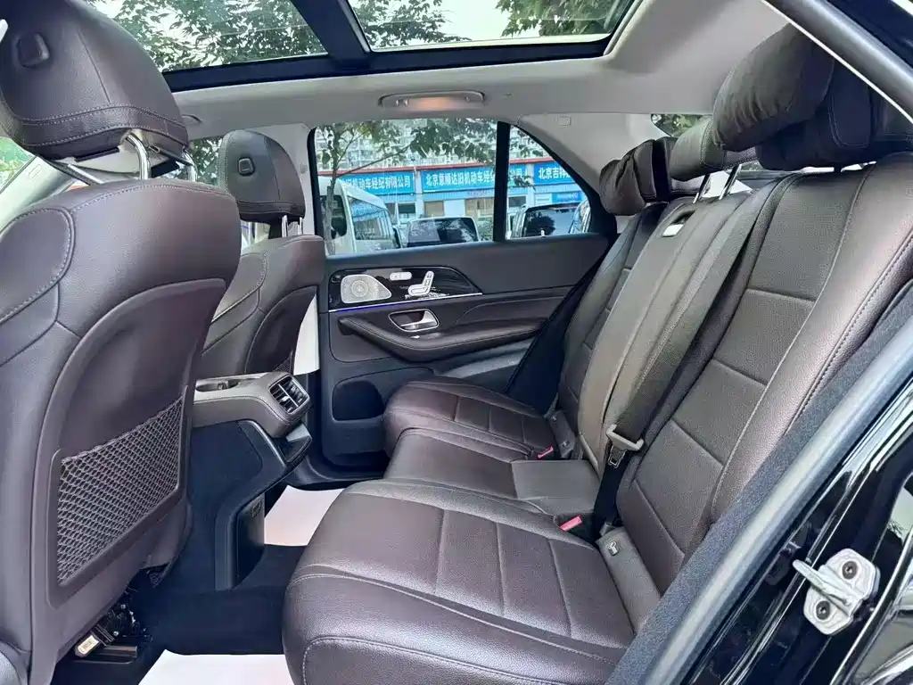 Mercedes-Benz GLE (Import) — миниатюра 5