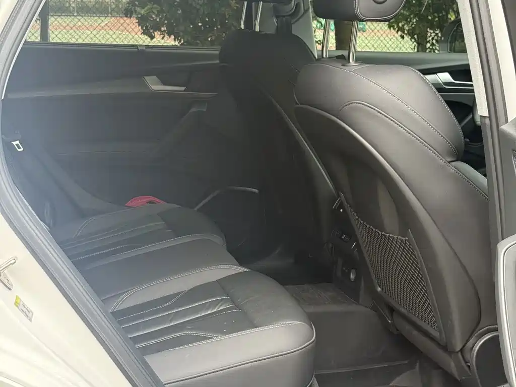 Audi Q5L — миниатюра 11