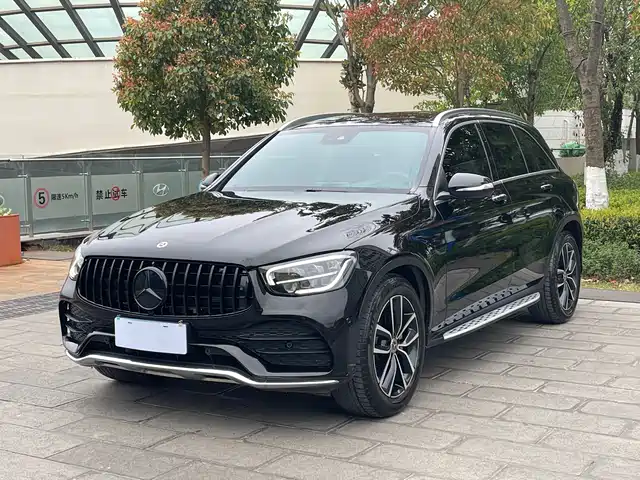 MERCEDES-BENZ GLC