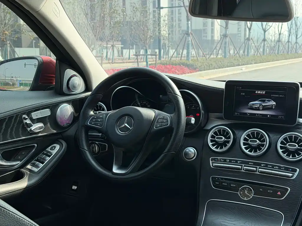 MERCEDES-BENZ C CLASS