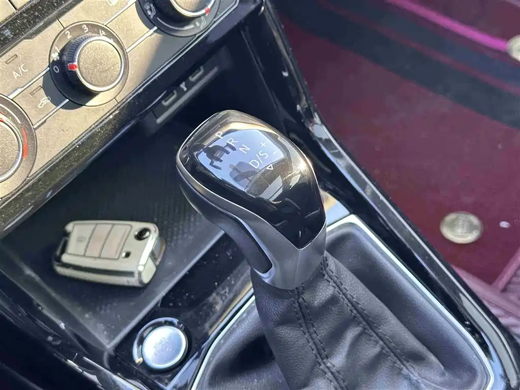 VOLKSWAGEN EXPLORING THE SHADOW