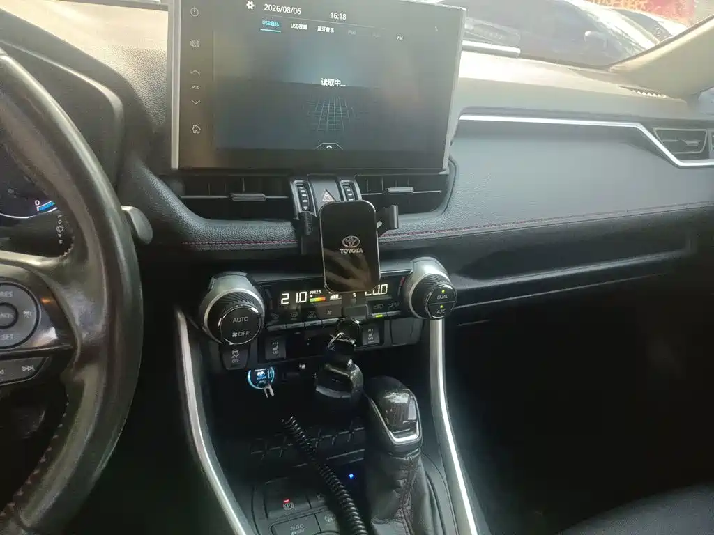 Toyota Wildlander New Energy — миниатюра 9