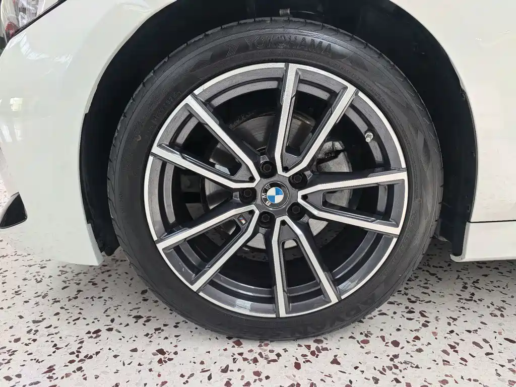 BMW 3 Series — миниатюра 24