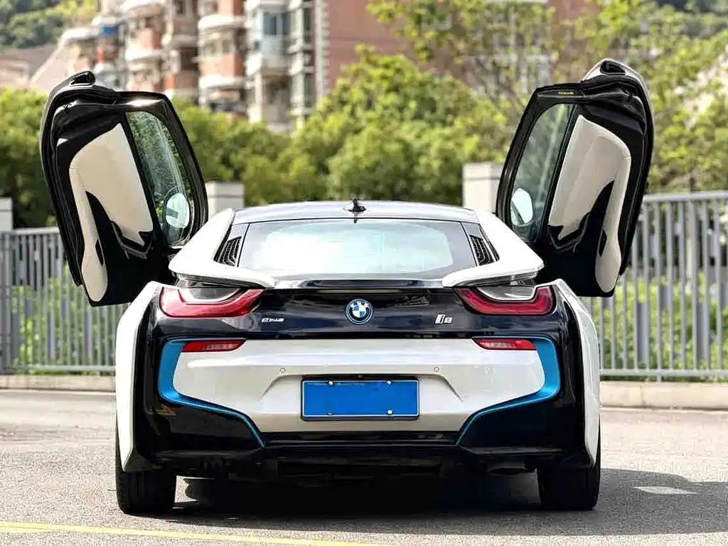 BMW i8 — миниатюра 3