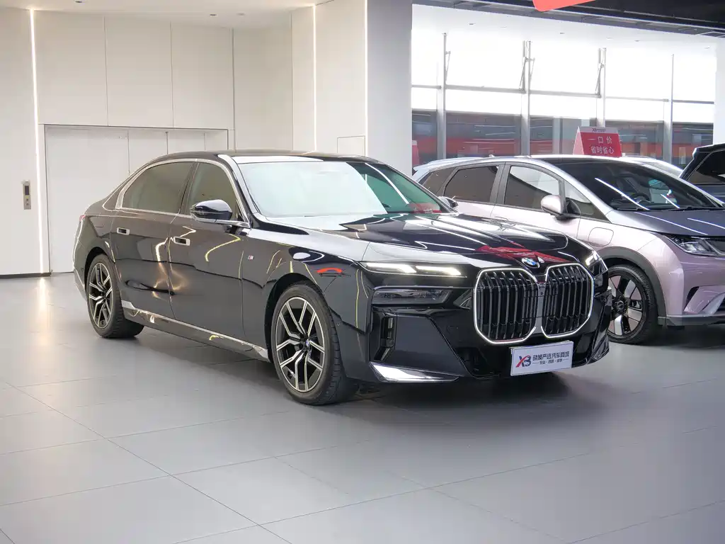 BMW 7 Series 7 2023 735Li M Sport