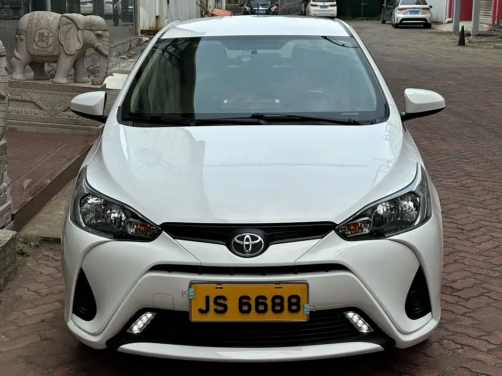 TOYOTA YARIS L TO ENJOY