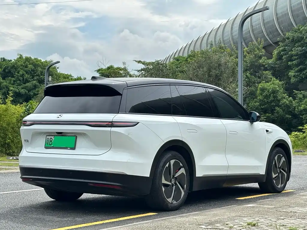 NIO ES8 — миниатюра 4