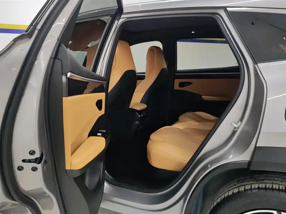 GEELY GALAXY GALAXY L7