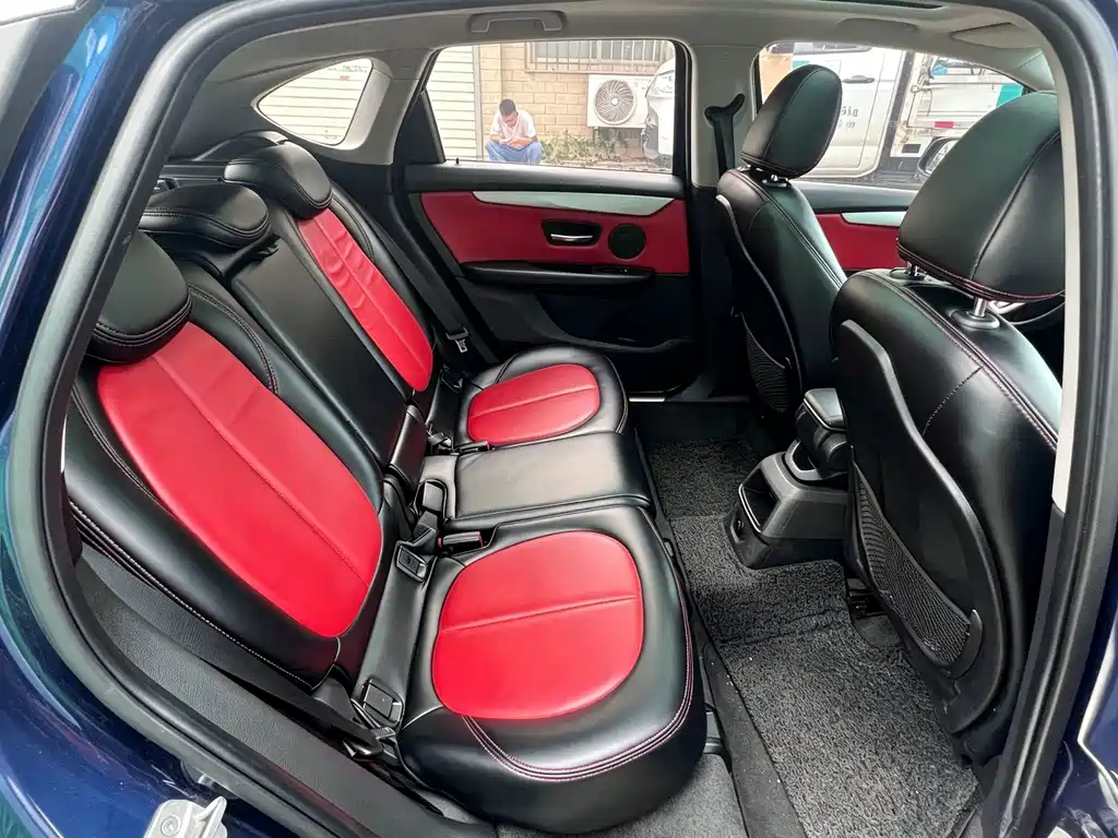 BMW 2 Series Active Tourer — миниатюра 16